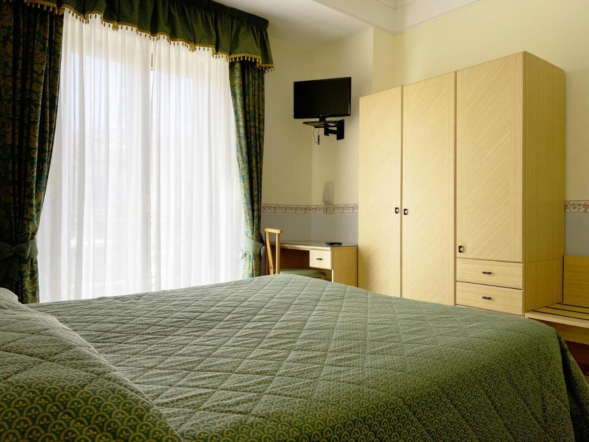 Hotel Reginella Sant'Agata sui due Golfi Ngoại thất bức ảnh
