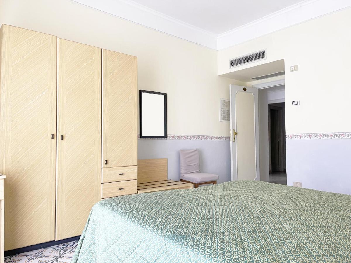 Hotel Reginella Sant'Agata sui due Golfi Ngoại thất bức ảnh