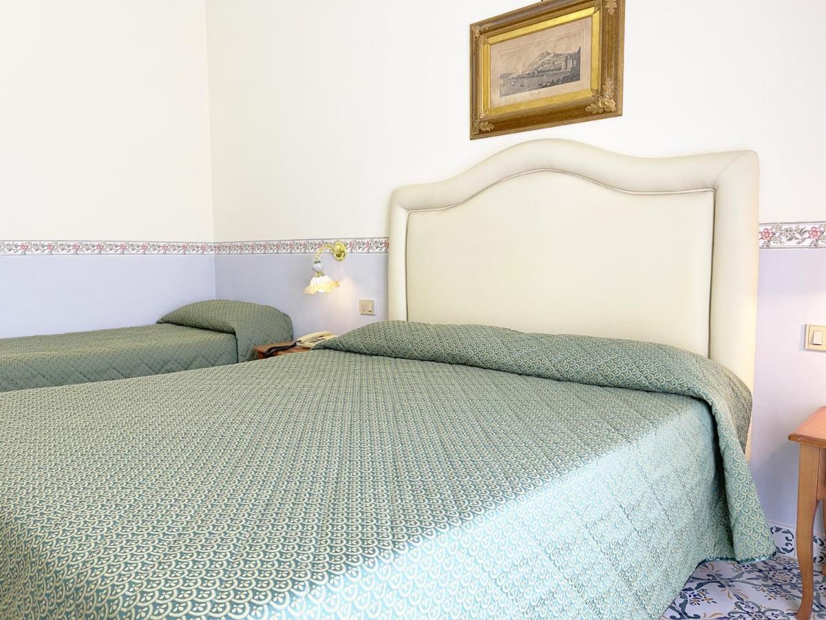 Hotel Reginella Sant'Agata sui due Golfi Ngoại thất bức ảnh