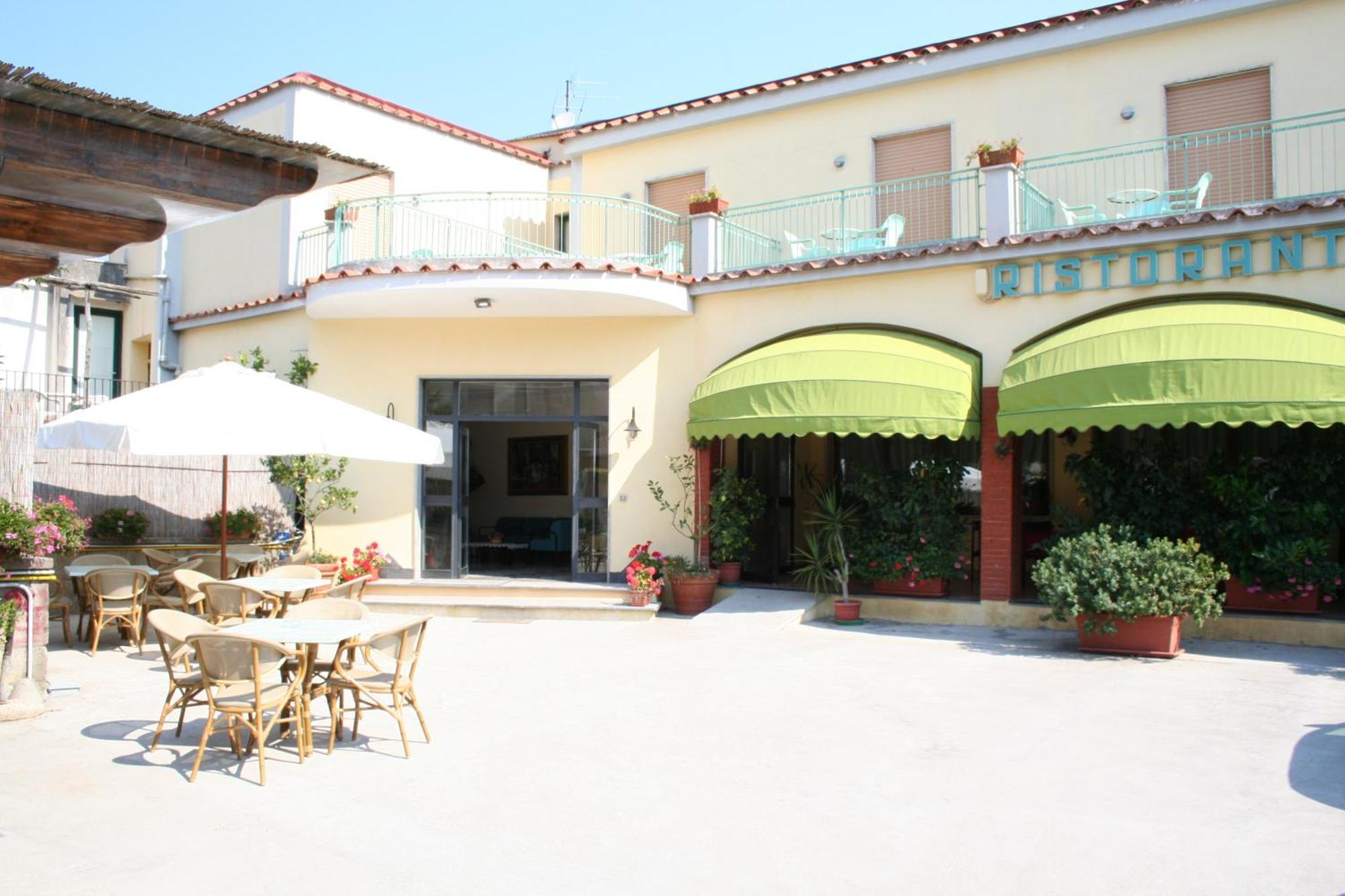 Hotel Reginella Sant'Agata sui due Golfi Ngoại thất bức ảnh